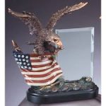 EAGLE SCULPTURE RESIN GLASS AWARD